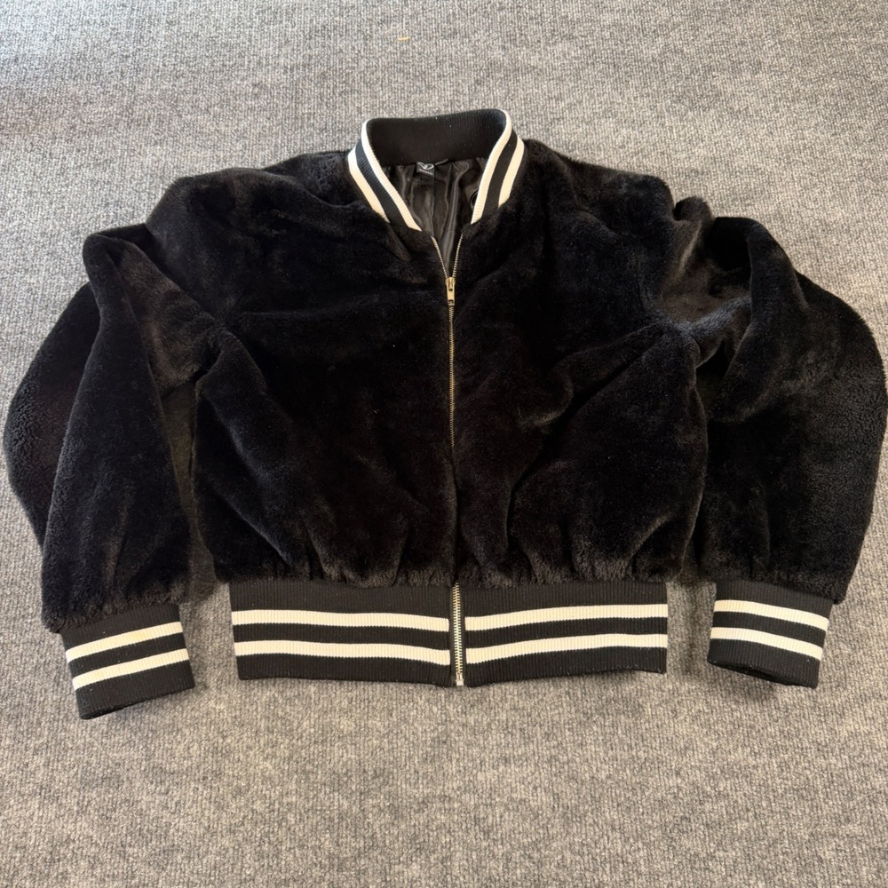 Windsor Faux Fur Bomber Jacket Black Striped Ribbed Trim Size Medium IBT6847W